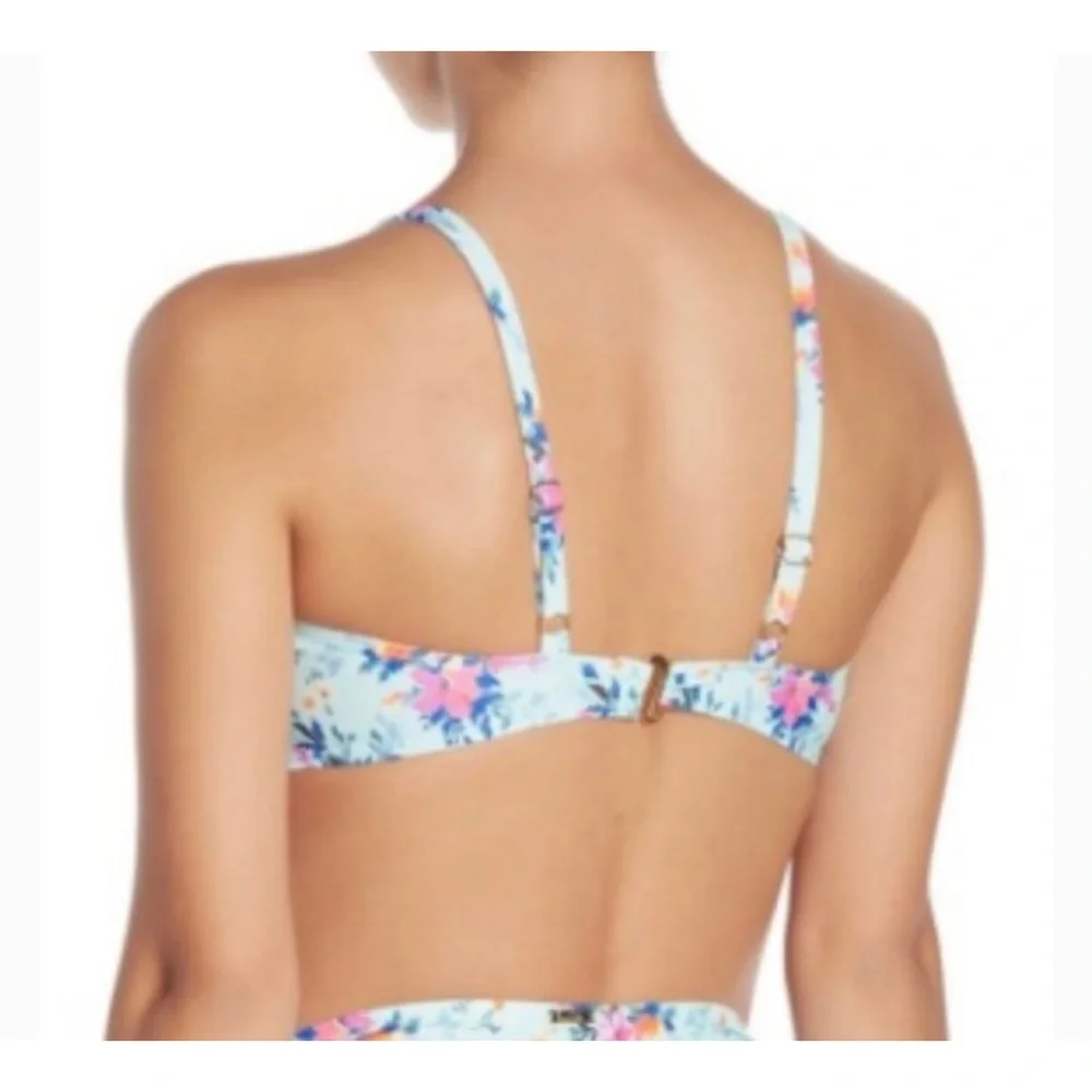 Nicole Miller clasps pastel has